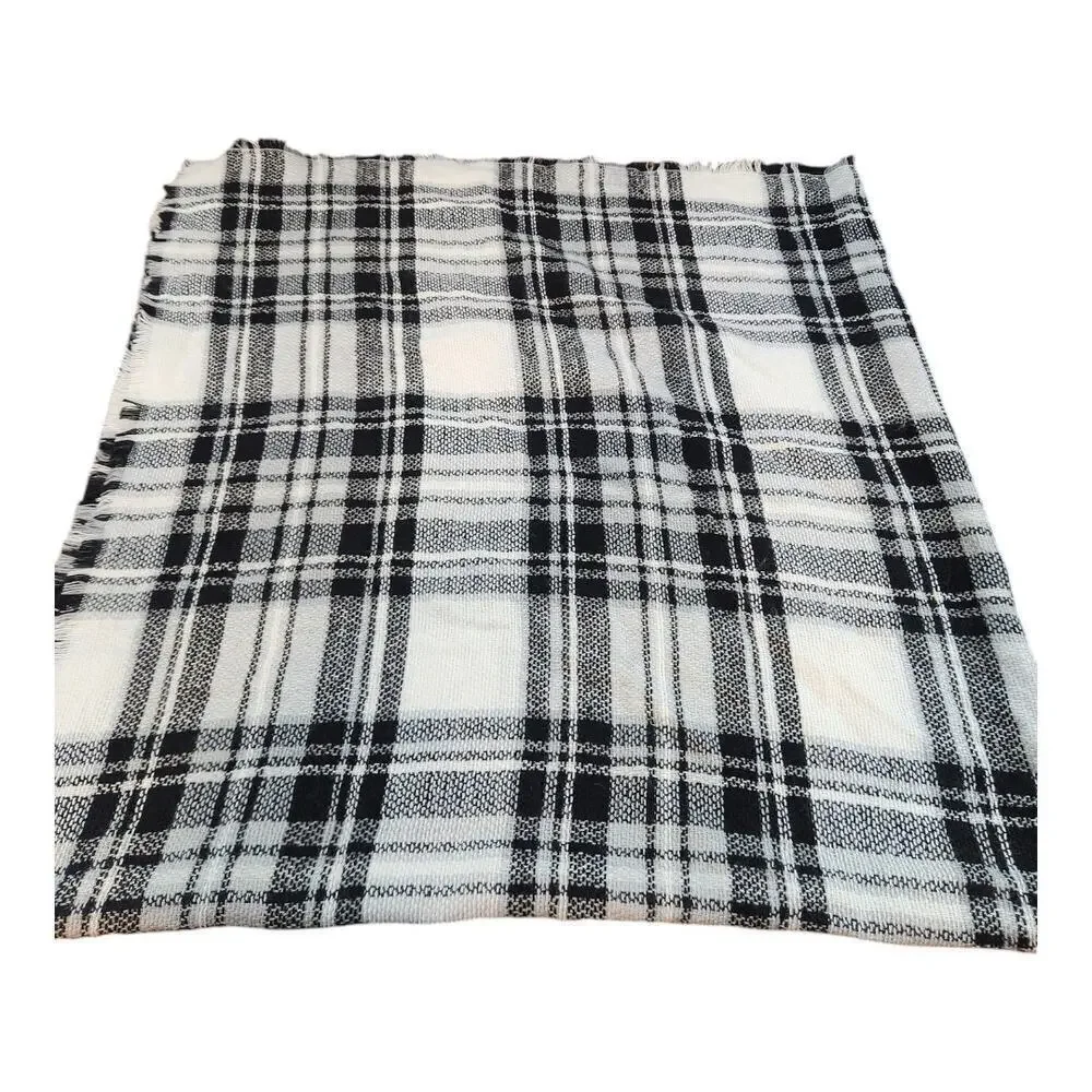 ModCloth black & white large plaid blanket scarf, shawl, throw wrap‎ 10% acrylic
